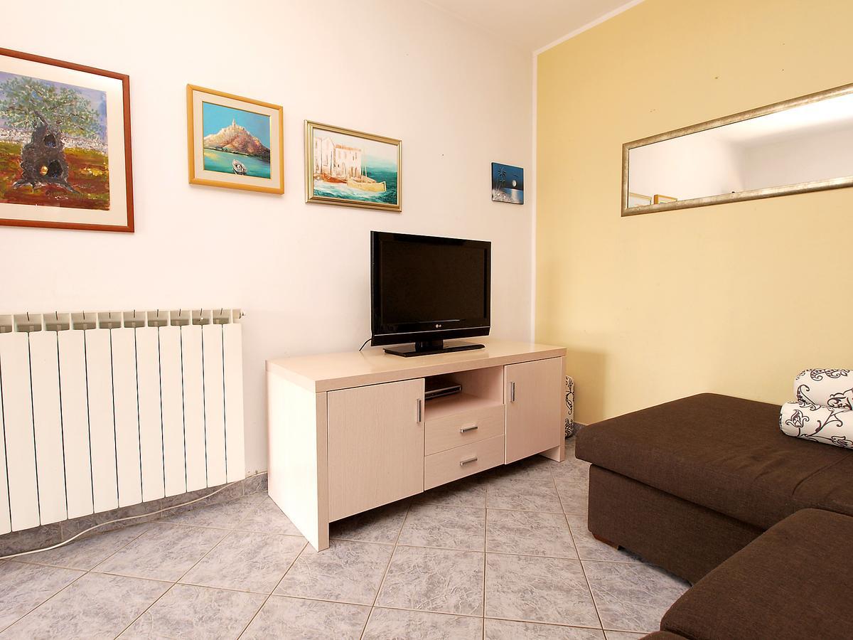 Apartments Dusanka 799 Fazana Ngoại thất bức ảnh